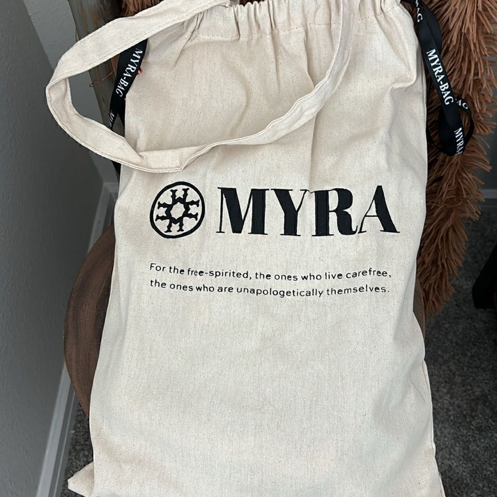 Myra Vedona Valley Sling Bag - Picture 9 of 9